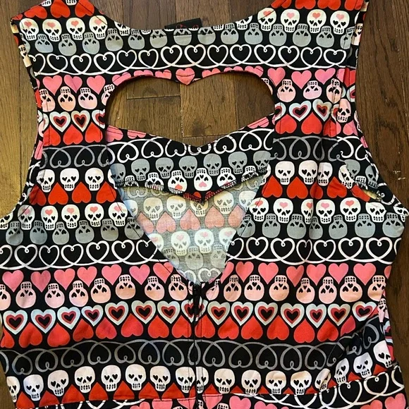 Folter I Heart Skulls Retro Dress Size (XL) - Picture 6 of 6